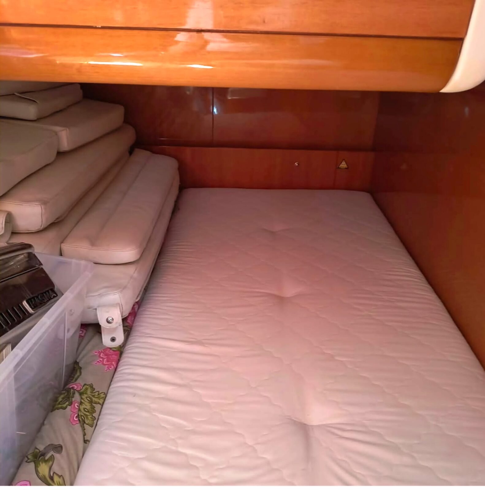 Beneteau Antares 13.80 - Cuccetta
