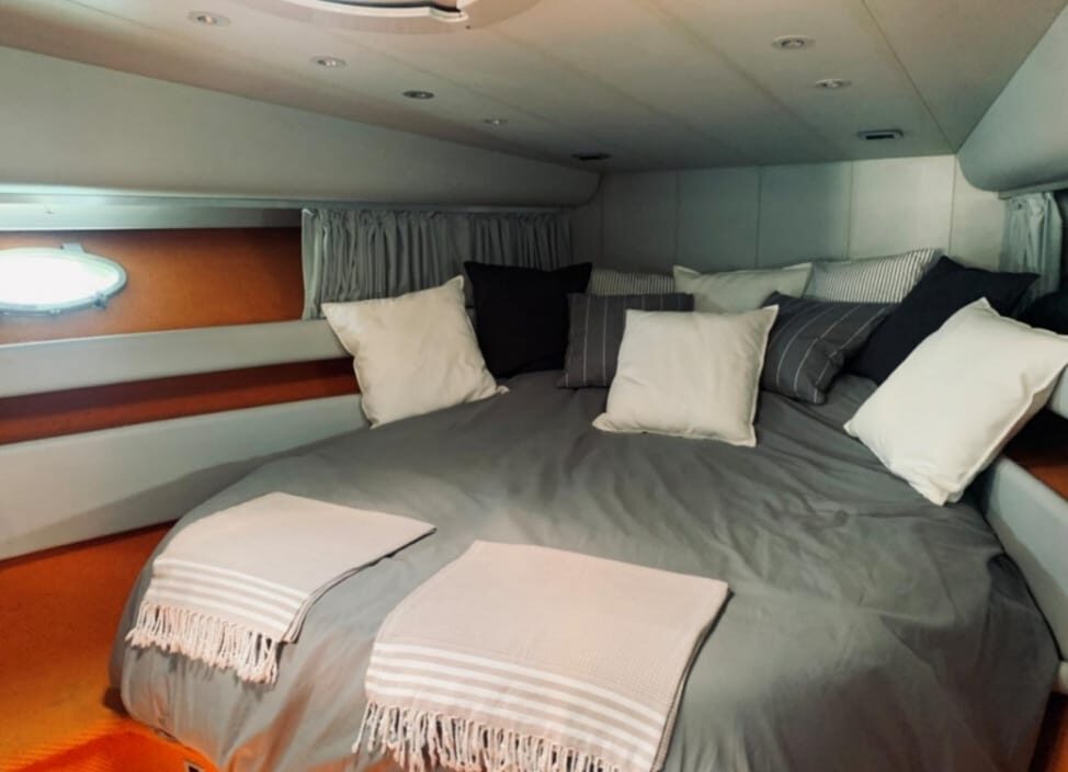 Cherokee 60 007 AA - Cabina Armatore
